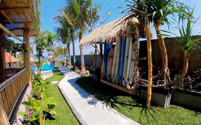 West Break Bali Medewi