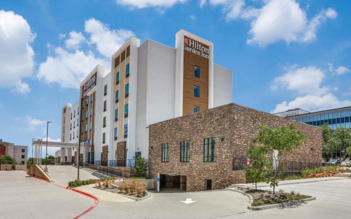 Hilton Garden Inn Dallas Central Expy North Park Area