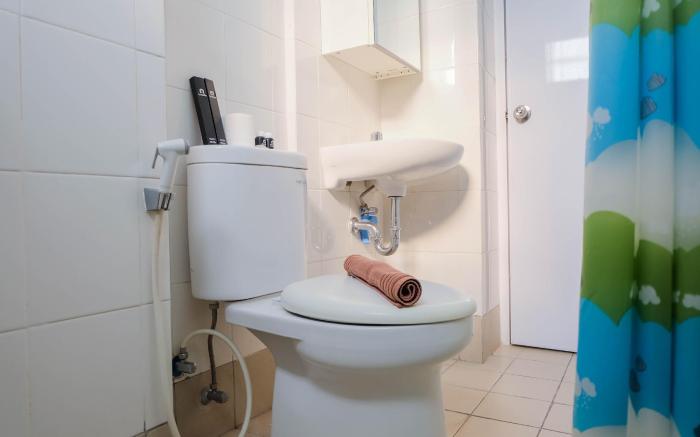 Best Price 3BR Bassura City Apartment By Travelio