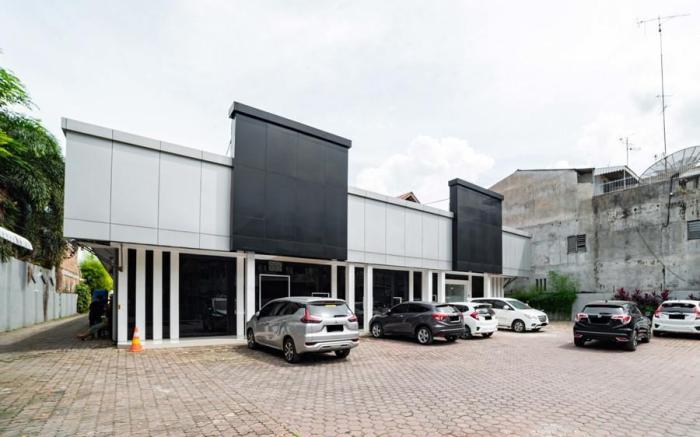 RedDoorz Plus near Thamrin Plaza Medan