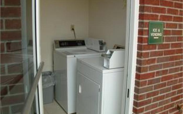 Deerfield Inn and Suites - Fairview