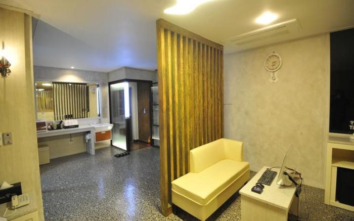 Time Hotel