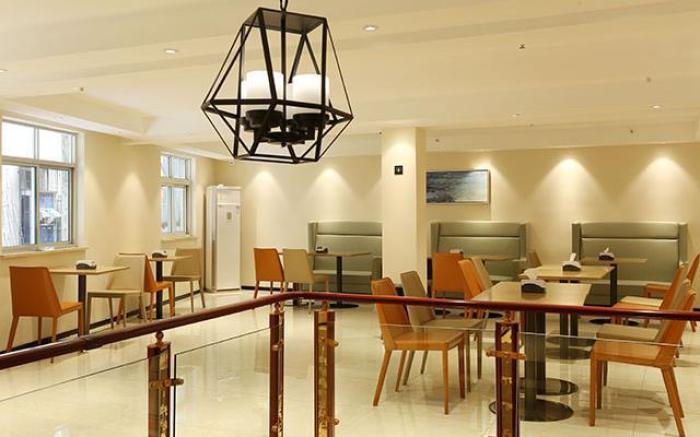 City Comfort Inn Huanggang Xishui Xionghu Road