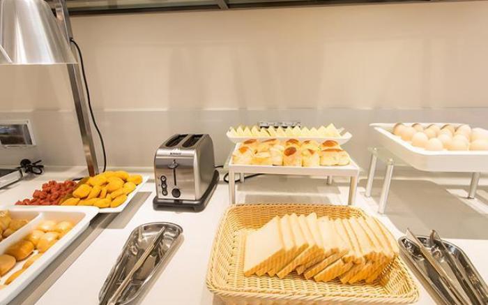 City Comfort Inn Qinzhou Port District Central Square