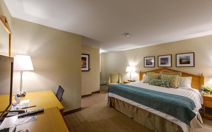 Port Inn and Suites Portsmouth, Ascend Hotel Collection