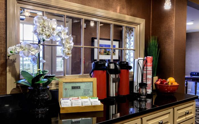 Port Inn and Suites Portsmouth, an Ascend Collection Hotel