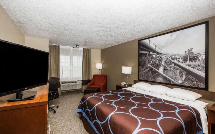 Super 8 By Wyndham Altoona