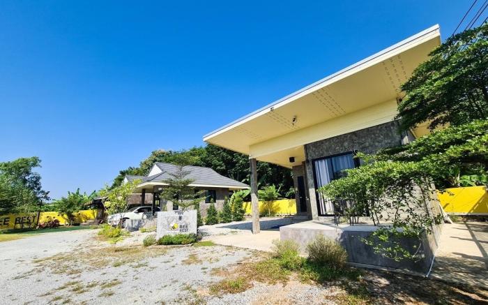 Bee Rest Residence, Bandu, Chiang Rai (House 1)