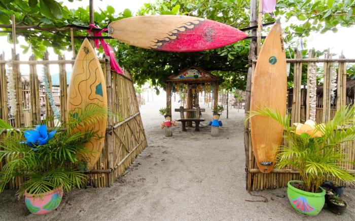 RedDoorz @ Prince JB Beach Resort Zambales