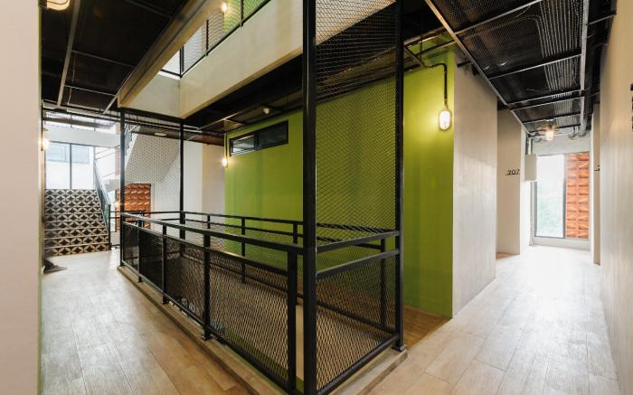 Urbanview Caverna Gandaria by RedDoorz