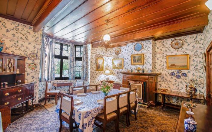 StayVista at Northwood Cottage with Vintage Luxury