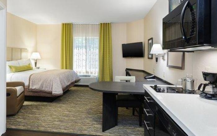 Candlewood Suites Grove City - Outlet Center By IHG