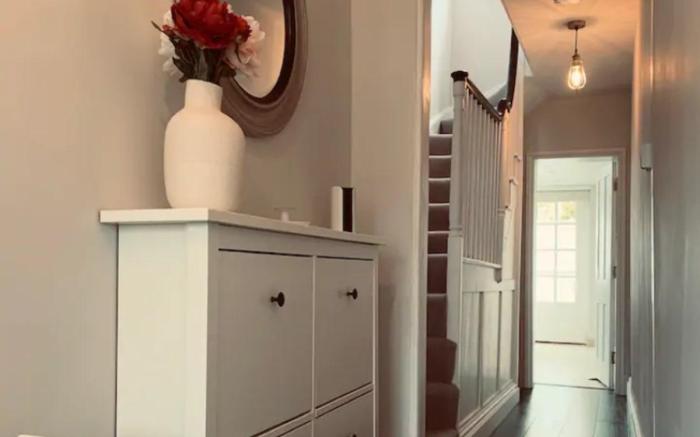The Midsummer Common - Modern & Spacious 2BDR House with Garden