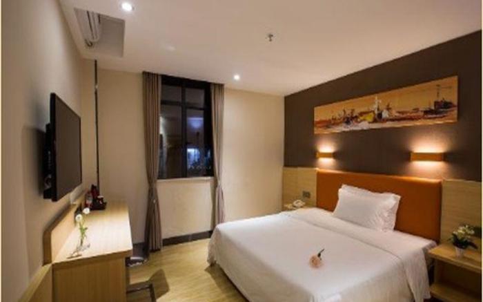 7 Days Premium Guilin Normal University Intenational Exhibition Center