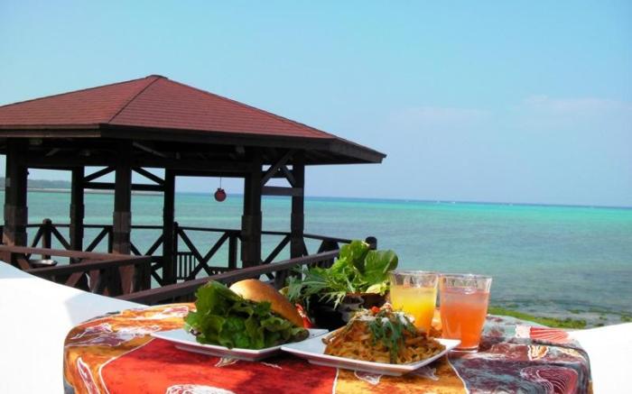 Umibe no Cafe and Restaurant Kanutan