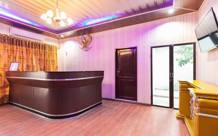 RedDoorz Plus near Universitas Methodist Medan