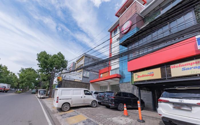 Sans Hotel Diemdi Kiaracondong Bandung 