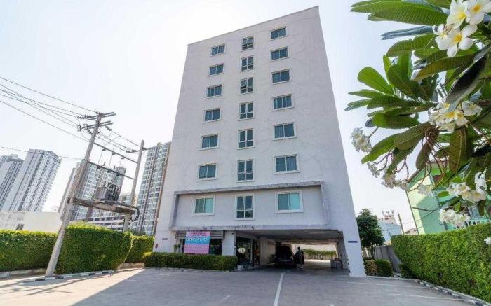 Townhouse Siam Privi Hotel