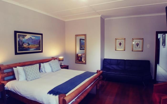 Winelands Villa Guesthouse and Cottages