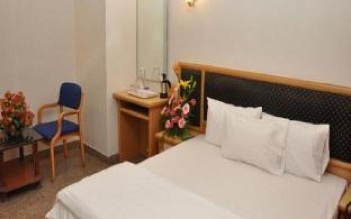 Hotel Pearl Inn