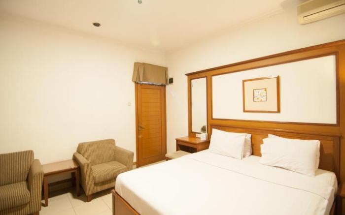 Corsica Hotel