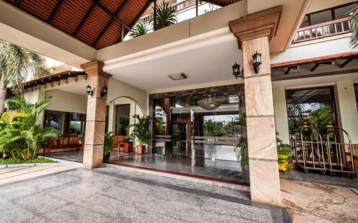 Smiling Hotel