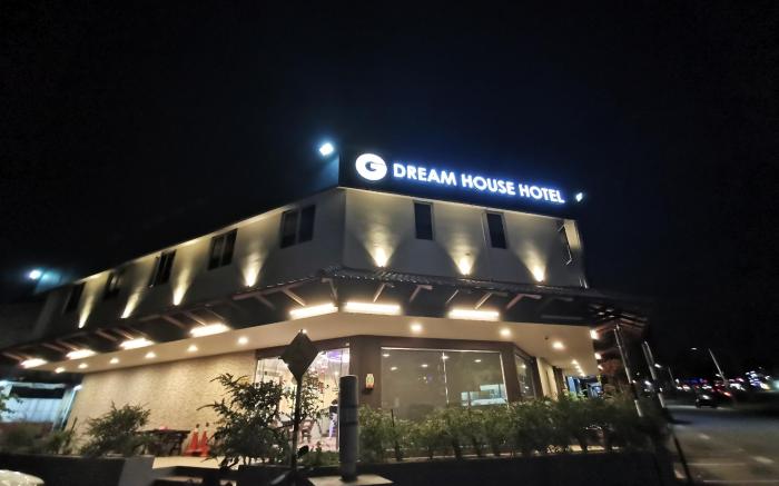 Dream House Hotel