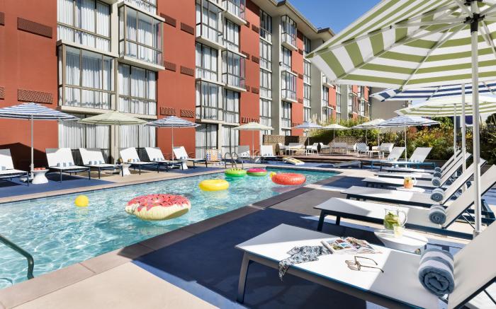 Hotel Caza Fishermans Wharf