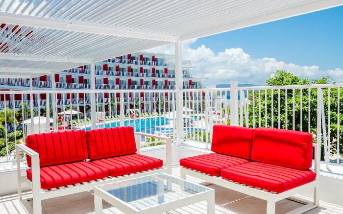 Grand Decameron Cornwall Beach, A Trademark All Inclusive
