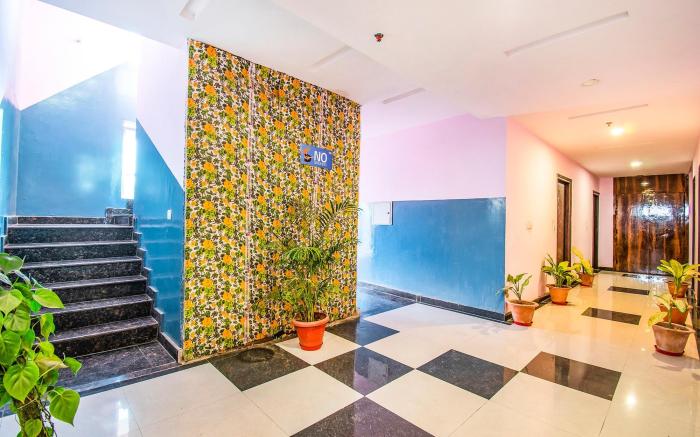 FabHotel Elysian Grand - 3kms from Chaudhary Charan Singh International Airport Lucknow