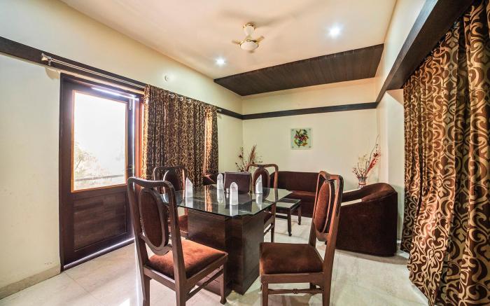 FabHotel Santoor