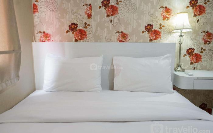 Cozy 2BR for 3 Pax Green Pramuka Apt By Travelio