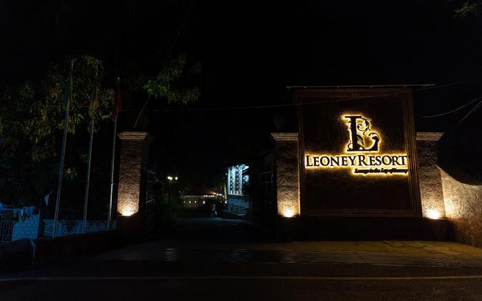 Leoney Resort