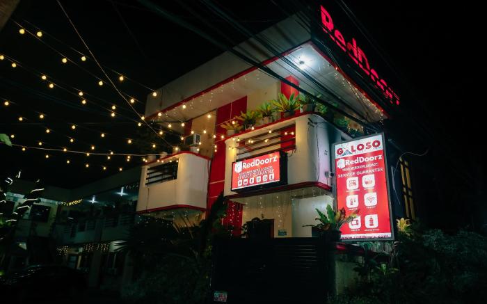 RedDoorz near Mariners Legazpi