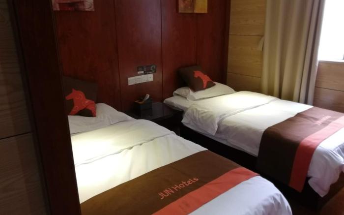 Jun Hotel Guizhou Guiyang Yunyan District Bageyan Road
