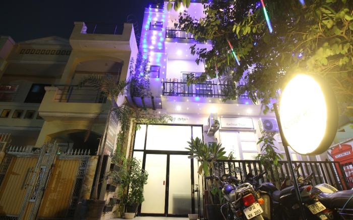 Super Townhouse Kachnar House Vikas Nagar