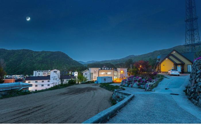 Muju Snow Valley Pension