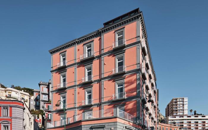 De Bonart Naples, Curio Collection by Hilton