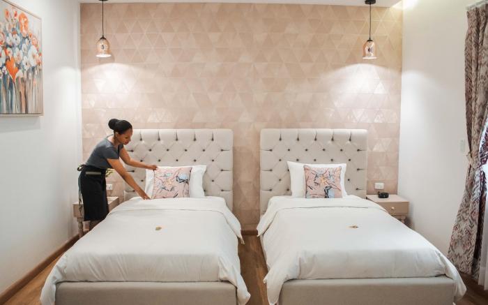 ADAMAS HOUSE HOTEL