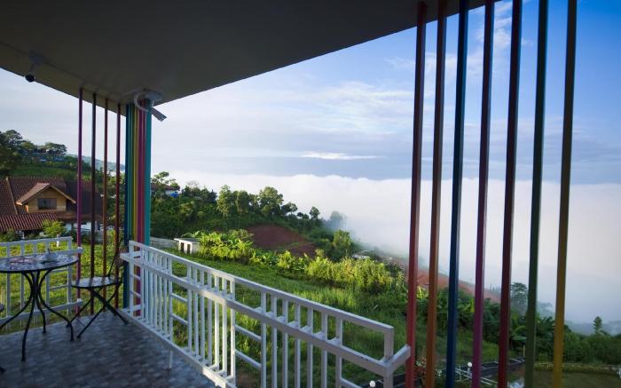 Viewpoint Khaokoh Hotel
