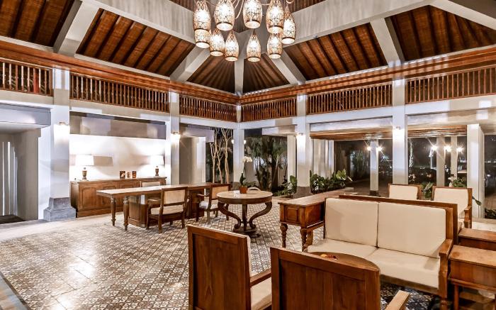 Lovina Beach Club and Resort