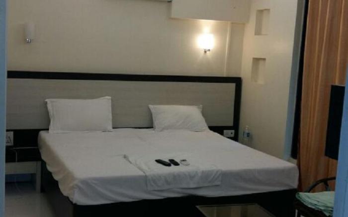 Aishwarya Service Apartment