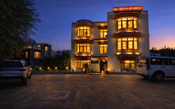 Royal Holiday Hotel