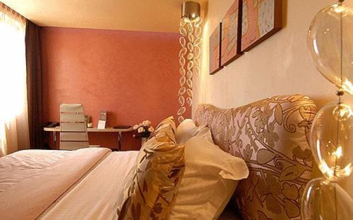 Les Fleurs Boutique Hotel