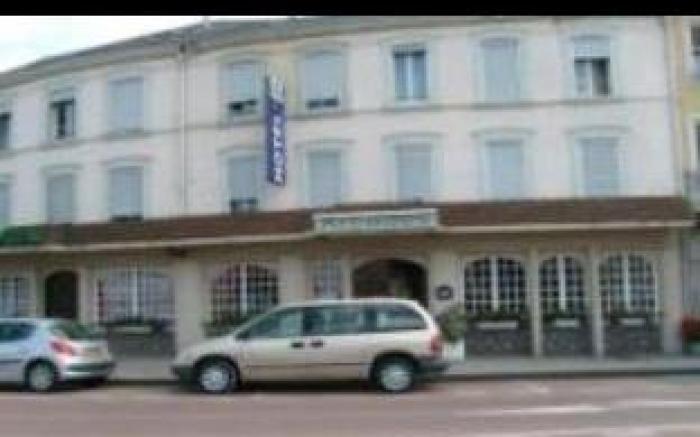 Hotel le Terminus et son restaurant Cote a Cote - Chambres renovees