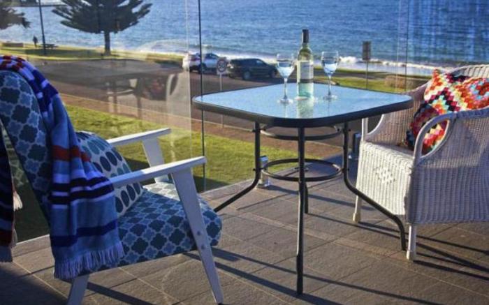 Penguin Beachfront Apartments