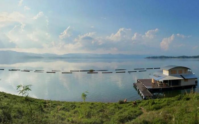 Thawsi Lake Hill