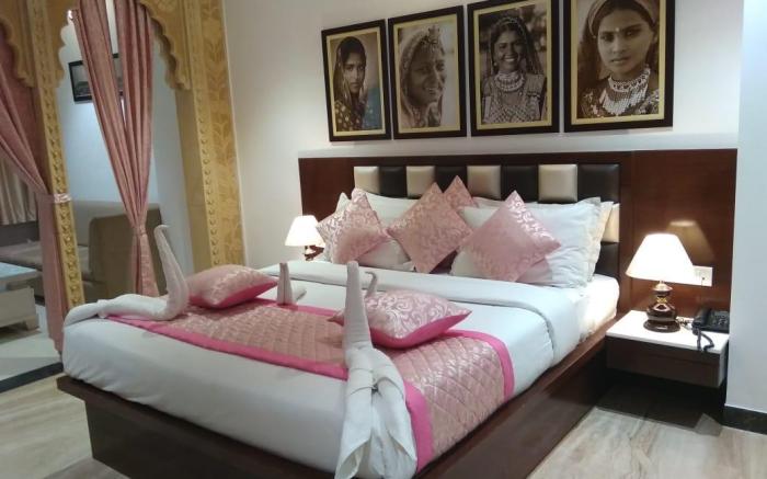 Hotel Radhika