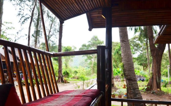 Eco Lanta Hideaway Beach Resort