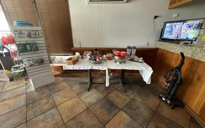 Hotel Red Rose by Townhouse Covington I-64